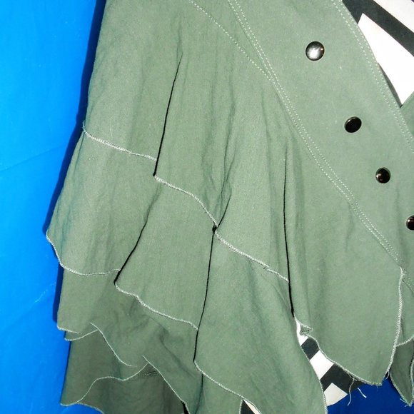 Army Green Button-Up Ruffle Cape Jacket - Picture 5 of 12